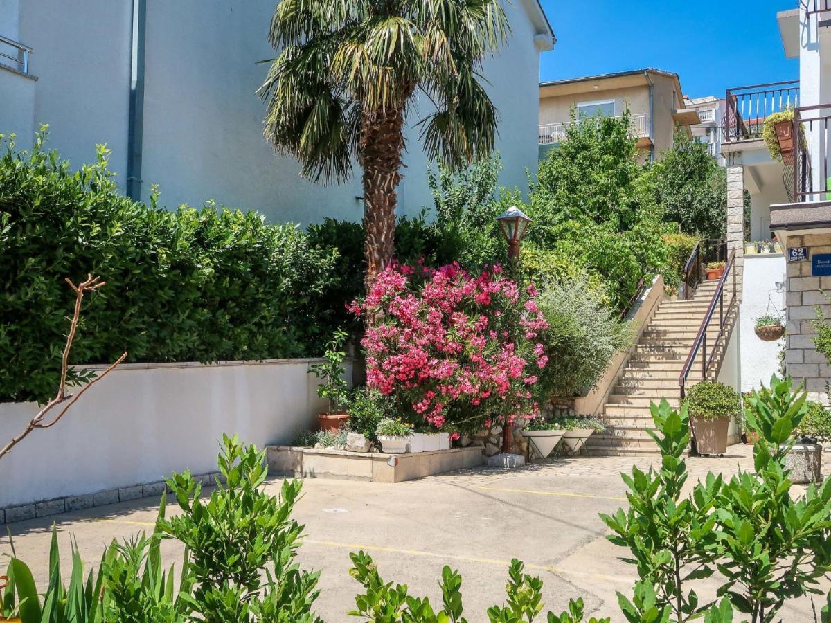 Apartment Rea - Ckv110 By Interhome Crikvenica Bagian luar foto