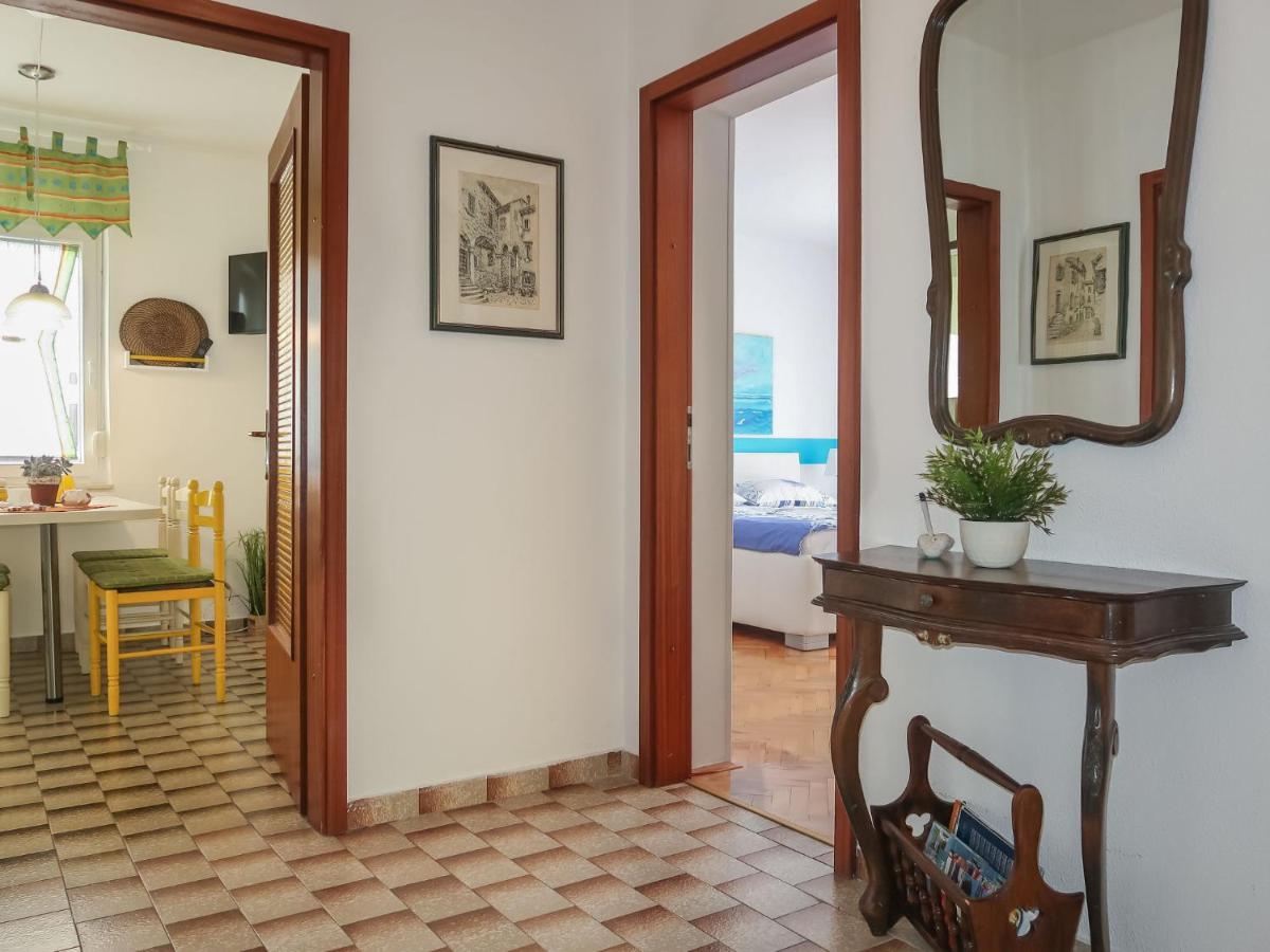 Apartment Rea - Ckv110 By Interhome Crikvenica Bagian luar foto
