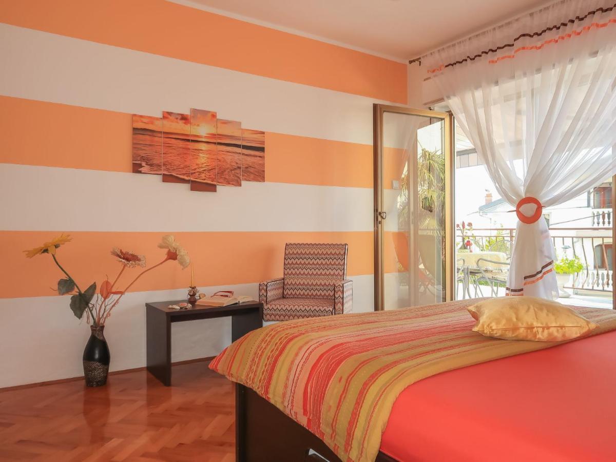Apartment Rea - Ckv110 By Interhome Crikvenica Bagian luar foto