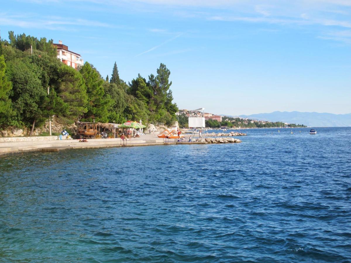 Apartment Rea - Ckv110 By Interhome Crikvenica Bagian luar foto